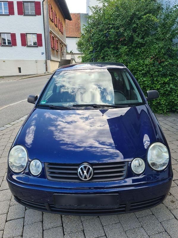 Blau Gebraucht 2005 VW Polo Cricket Kleinwagen | 500 € (Superpreis) - Bild 1/4
