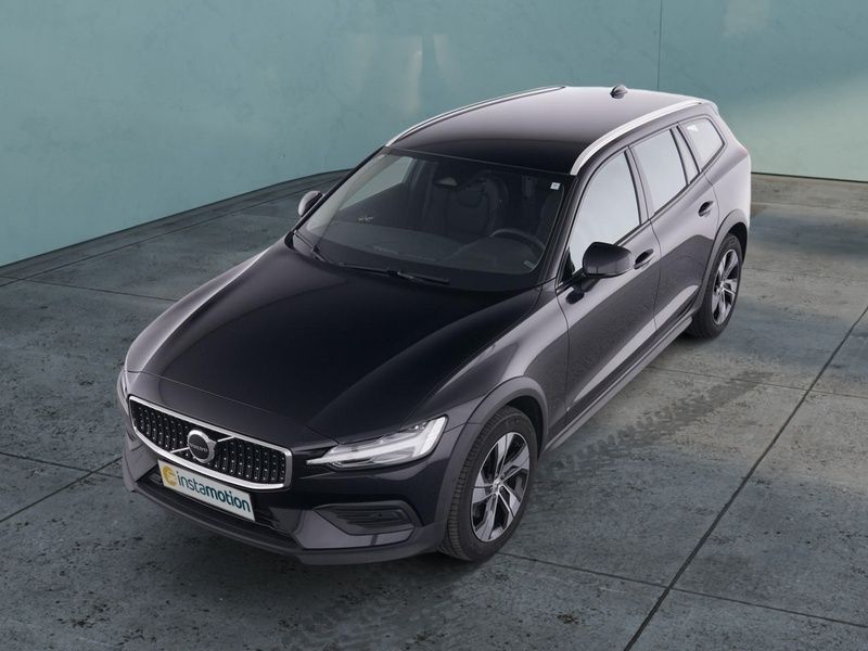 Gebraucht Volvo V60 CC Plus 197 PS (144 kW) 2023 Schwarz Kombi