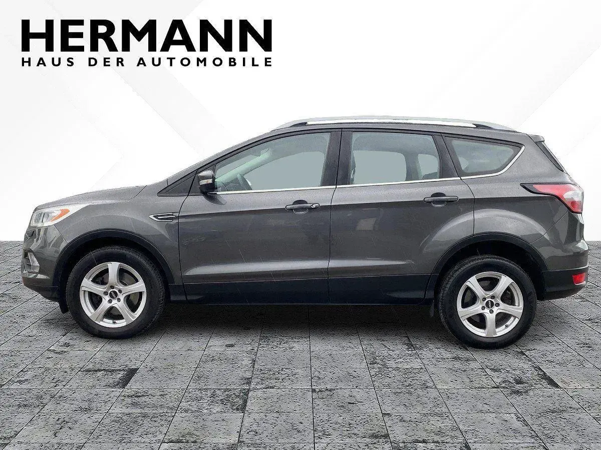 Gebraucht Ford Kuga Cool & Connect 150 PS (110 kW) 2017 Grau SUV