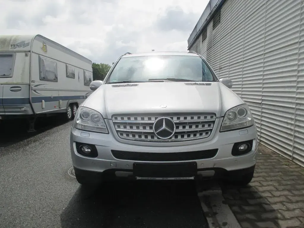 Gebraucht Mercedes ML420 306 PS (225 kW) 2008 Silber SUV