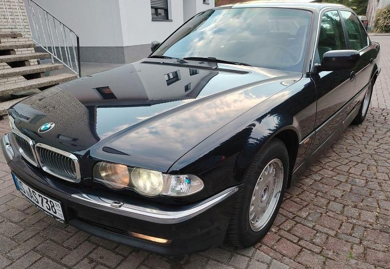 Blau Gebraucht 2000 BMW 735 Limousine | 11.500 € (Teuer) - Bild 1/4