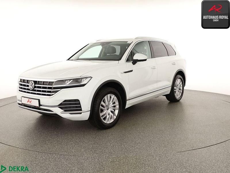 Gebraucht VW Touareg Elegance 231 PS (169 kW) 2022 Pure white SUV