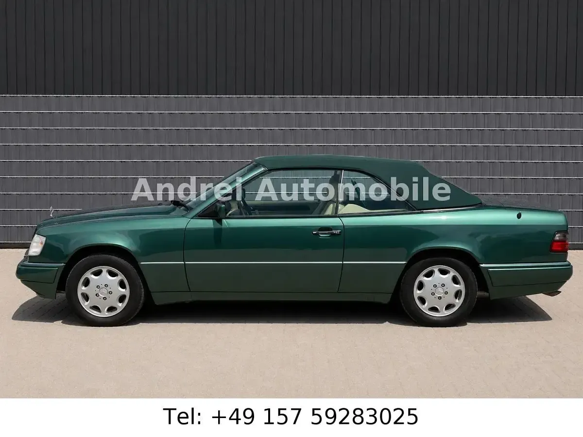 Gebraucht Mercedes E220 150 PS (110 kW) 1995 Grün Cabrio