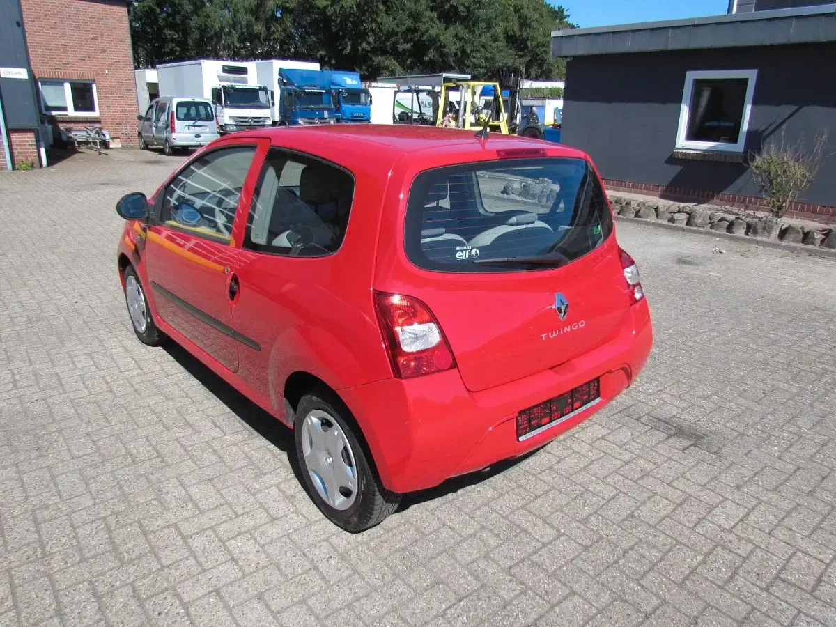 Gebraucht Renault Twingo Authentique 75 PS (55 kW) 2009 Rot Kleinwagen