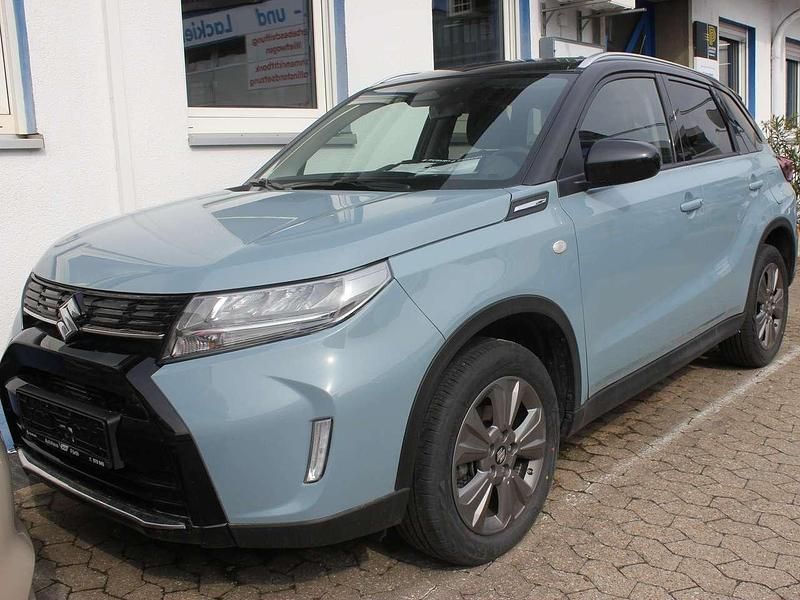 Gebraucht Suzuki Vitara Comfort 129 PS (94 kW) 2024 Ice cosmic black pearl SUV