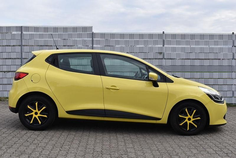 Gebraucht Renault Clio IV Dynamique 73 PS (53 kW) 2013 Gelb Kleinwagen