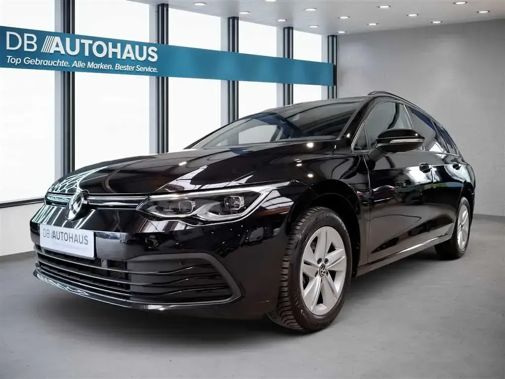 Gebraucht VW Golf VIII Life 150 PS (110 kW) 2024 Kombi