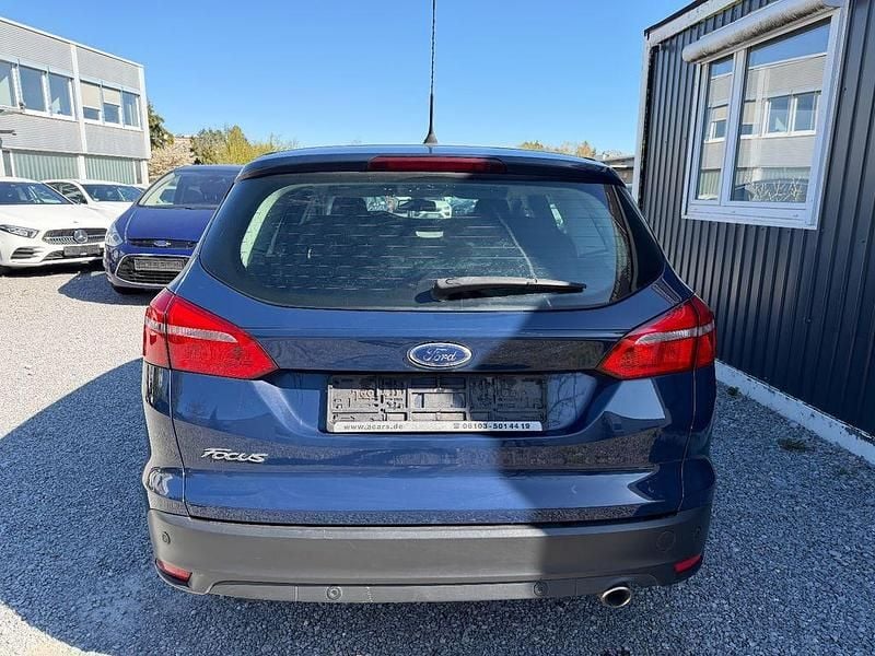 Gebraucht Ford Focus Business Edition 150 PS (110 kW) 2015 Blau Limousine