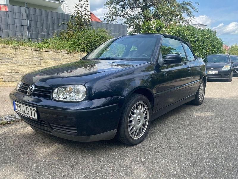 Schwarz Gebraucht 2001 VW Golf Cabriolet Classicline Cabrio | 2.222 € (Superpreis) - Bild 1/4