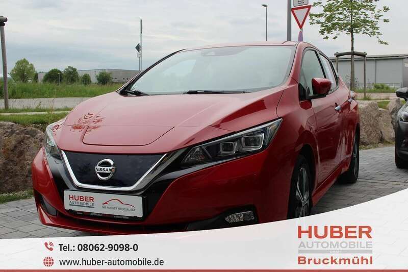 Red (s) Gebraucht 2021 Nissan Leaf 360º Kleinwagen | 16.850 € (Guter Preis) - Bild 1/4