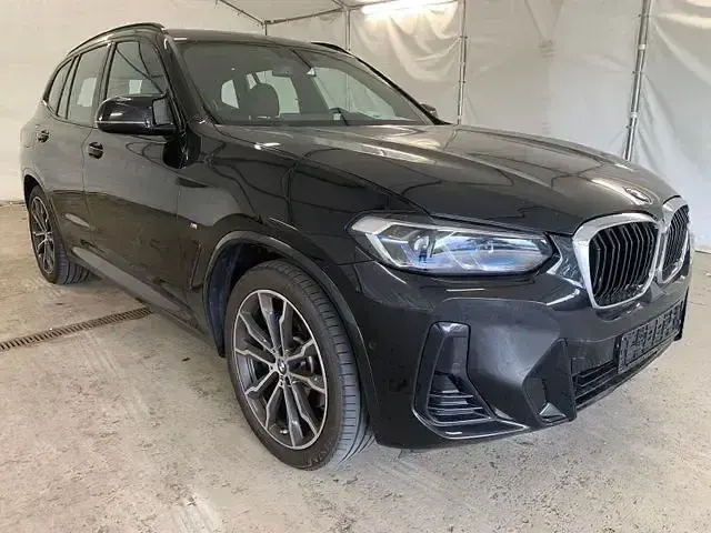 Gebraucht BMW X3 Performance 340 PS (250 kW) 2022 Black sapphire metallic SUV