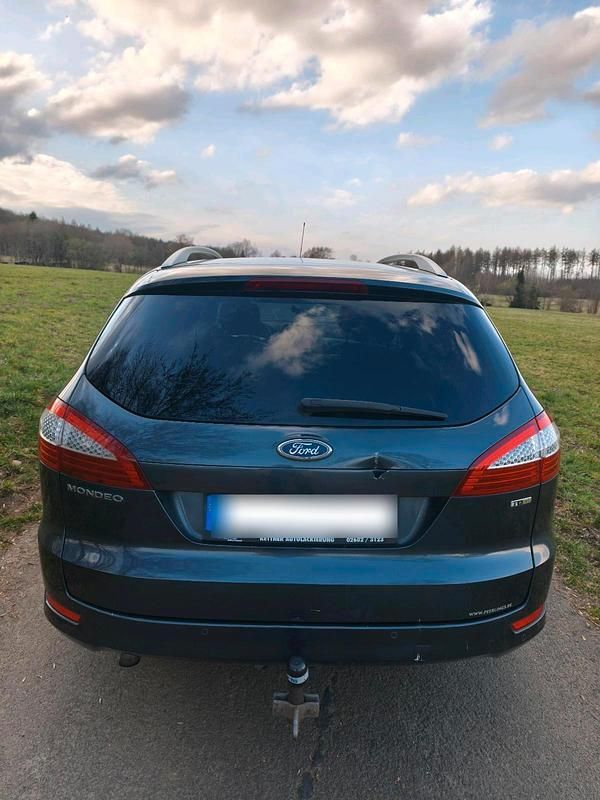 Gebraucht Ford Mondeo Titanium 140 PS (102 kW) 2008 Grau Kombi