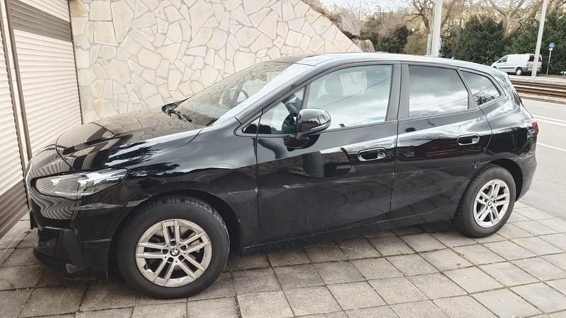 Gebraucht BMW 218 Active Tourer 150 PS (110 kW) 2023 Schwarz Van / Kleinbus