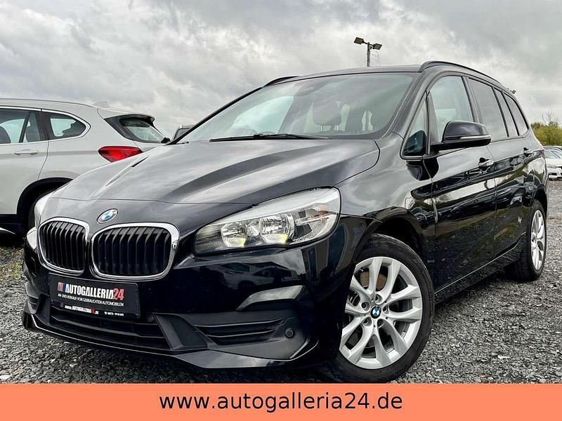 Schwarz uni Gebraucht 2020 BMW 218 Van / Kleinbus | 13.990 € (Guter Preis) - Bild 1/4