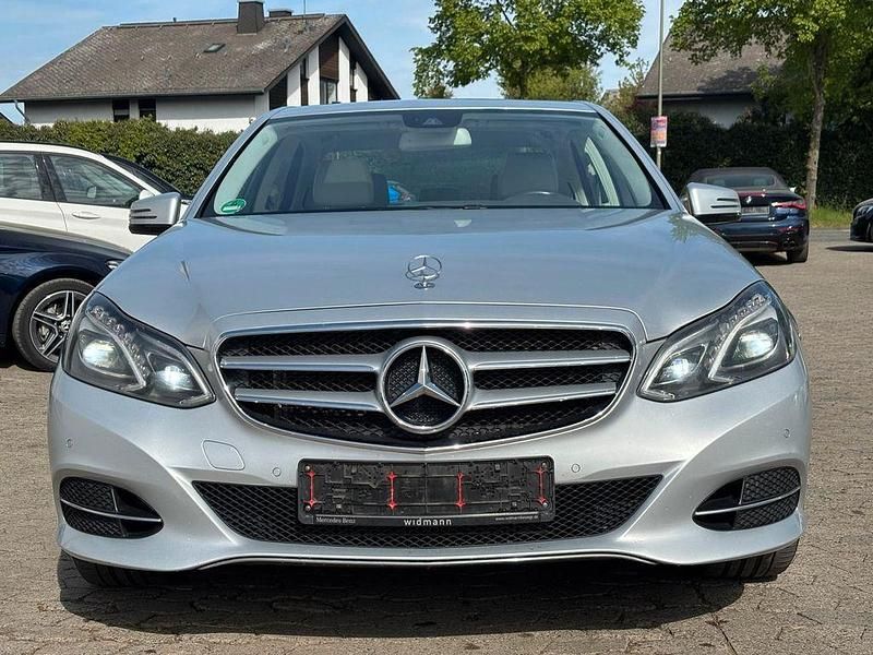 Gebraucht Mercedes E350 Avantgarde 306 PS (225 kW) 2014 Silber Limousine