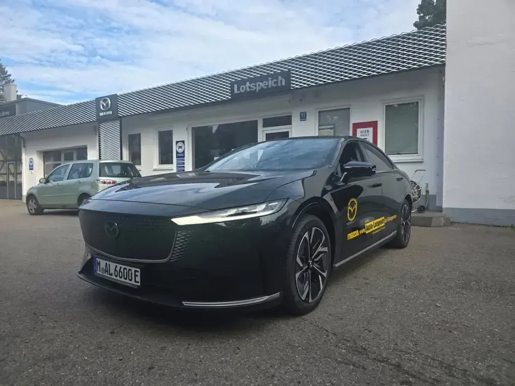 Neu Mazda 6e Takumi-Line 189 kW (258 PS) 2026 Schwarz Limousine