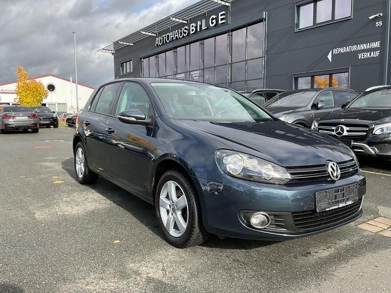 Blau Gebraucht 2010 VW Golf VI Team Limousine | 4.987 € (Guter Preis) - Bild 1/4
