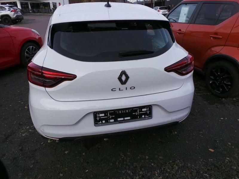 Gebraucht Renault Clio V Experience 101 PS (74 kW) 2020 Weiß Limousine