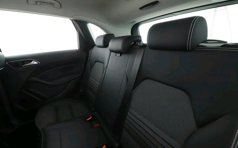 Gebraucht Mercedes 200 155 PS (114 kW) 2017 Grau Kombi