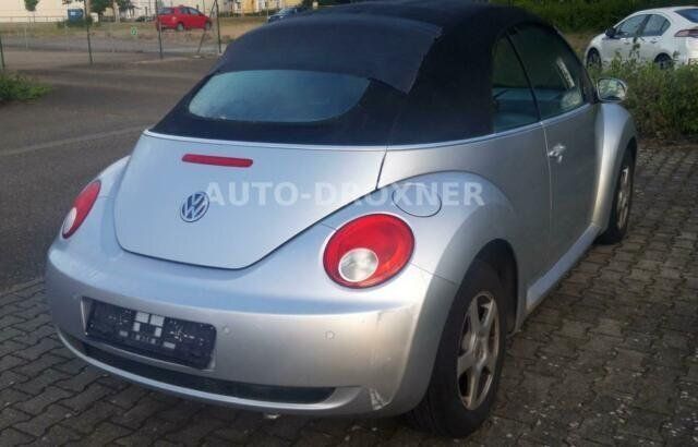 Gebraucht VW New Beetle Cabriolet 102 PS (75 kW) 2006 Silber metallic Cabrio