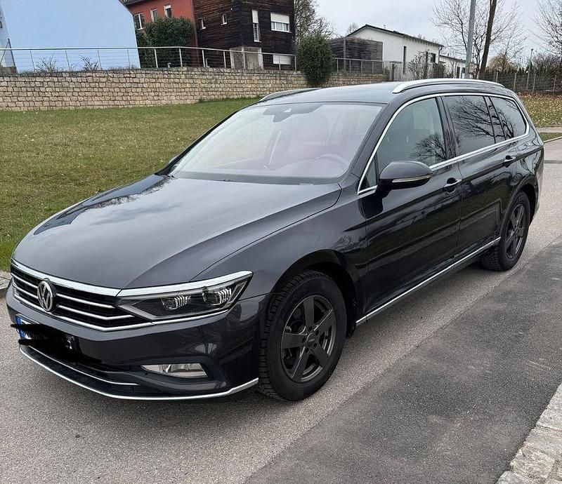 Gebraucht VW Passat Elegance 150 PS (110 kW) 2020 Grau Kombi