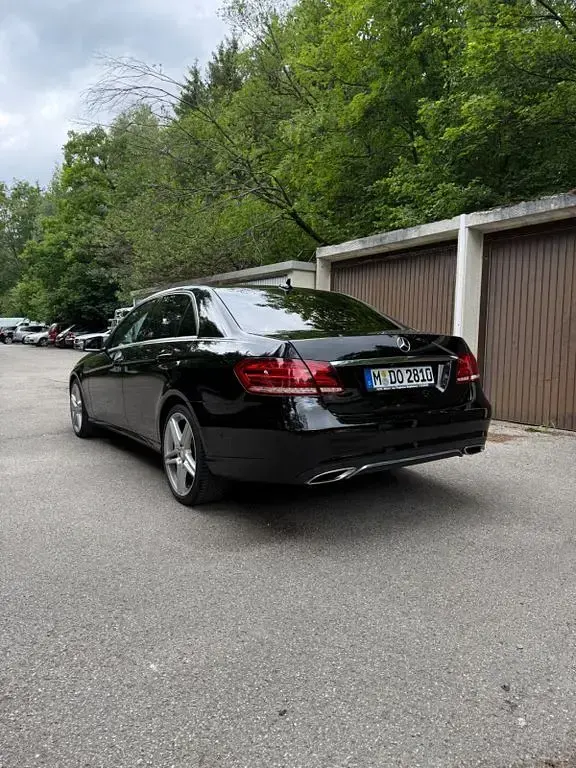 Gebraucht Mercedes E400 333 PS (244 kW) 2015 Schwarz Limousine