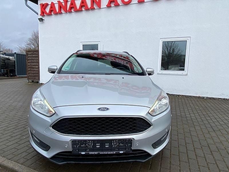 Gebraucht Ford Focus Business Edition 125 PS (91 kW) 2017 Silber Limousine
