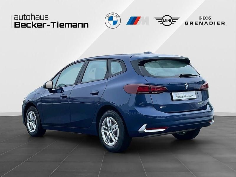 Gebraucht BMW 225 Active Tourer Sport Line 245 PS (180 kW) 2022 Phytonicblau Van / Kleinbus