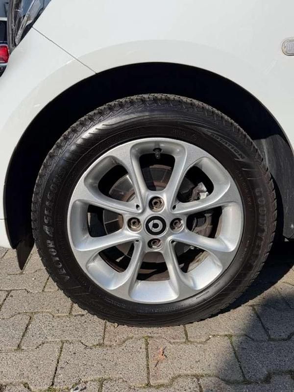 Gebraucht Smart ForTwo Cabrio Prime 90 PS (66 kW) 2019 Weiß Cabrio