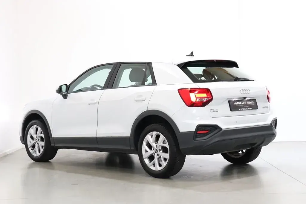 Gebraucht Audi Q2 Basis 150 PS (110 kW) 2022 Weiß SUV