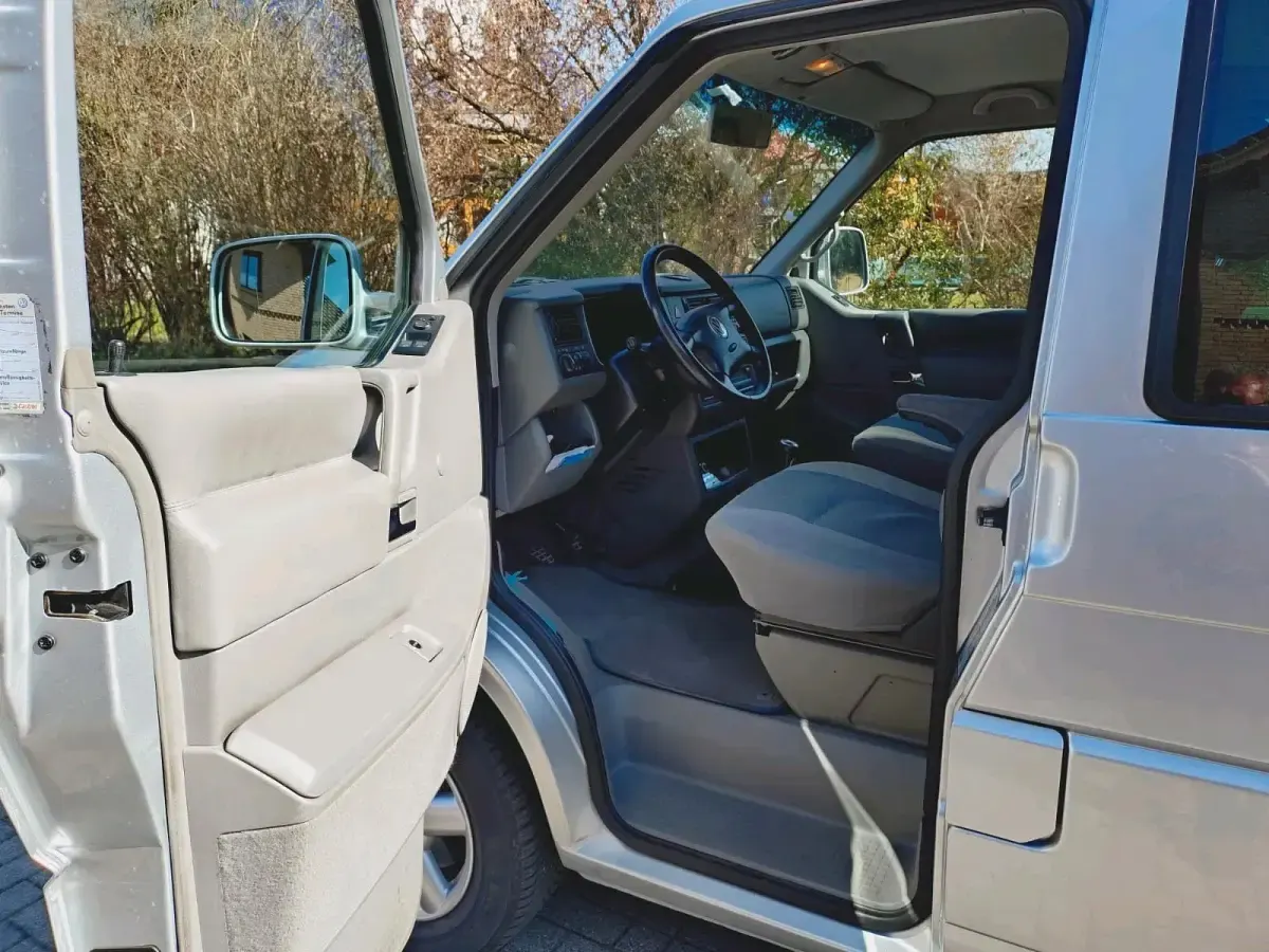Używany VW T4 150 KM (110 kW) 2001 Srebrny Van