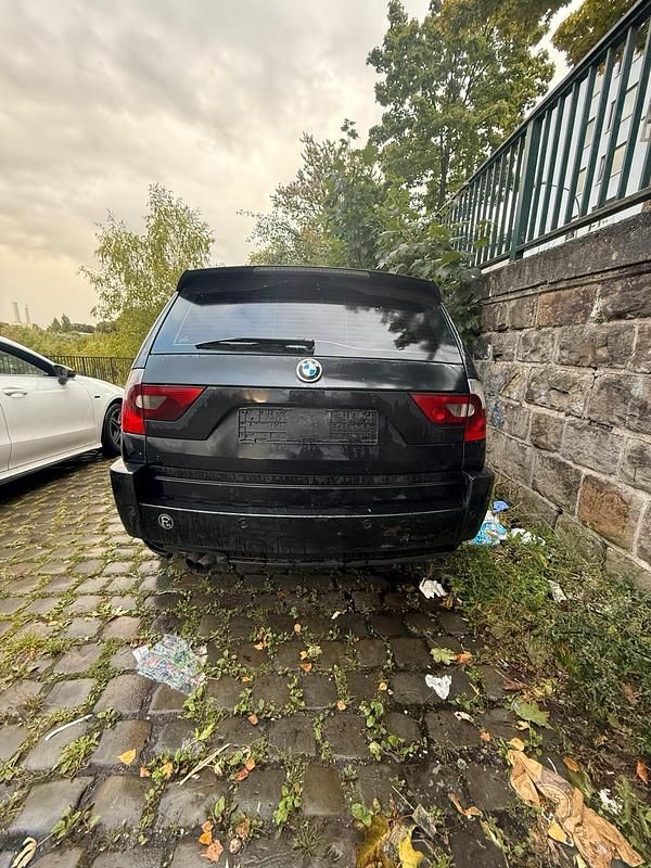 Schwarz Gebraucht 2005 BMW X3 SUV | 2.999 € (Superpreis) - Bild 1/4