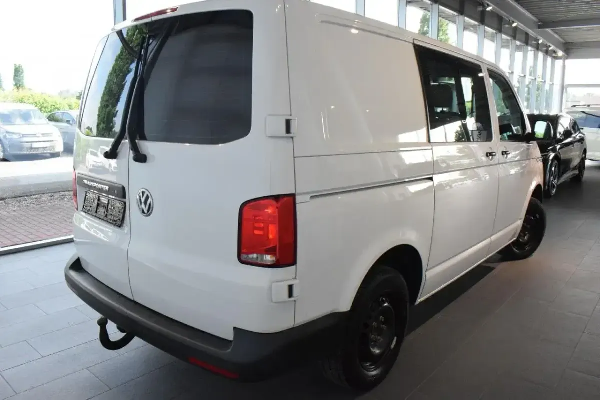 Gebraucht VW Transporter 150 PS (110 kW) 2023 Candy weiß Van