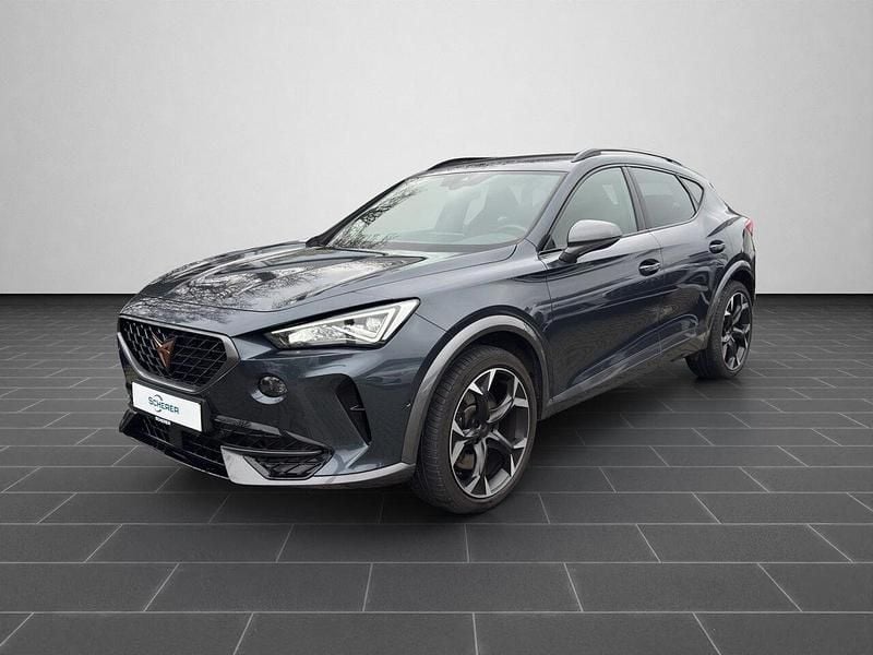 Magnetic grau metallic (metallic) Gebraucht 2024 Cupra Formentor VZ SUV | 31.500 € (Superpreis) - Bild 1/4