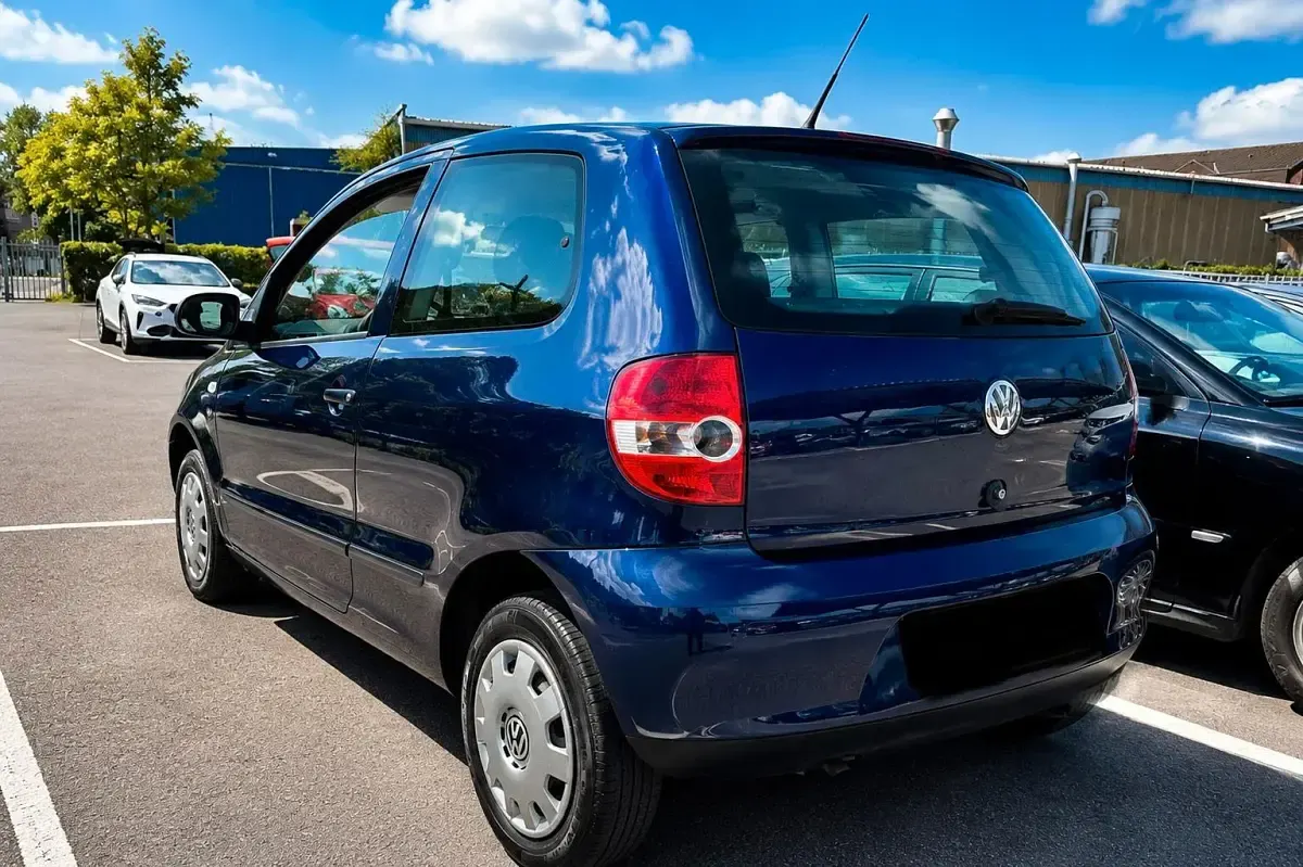 Gebraucht VW Fox 54 PS (39 kW) 2008 Blau Kleinwagen