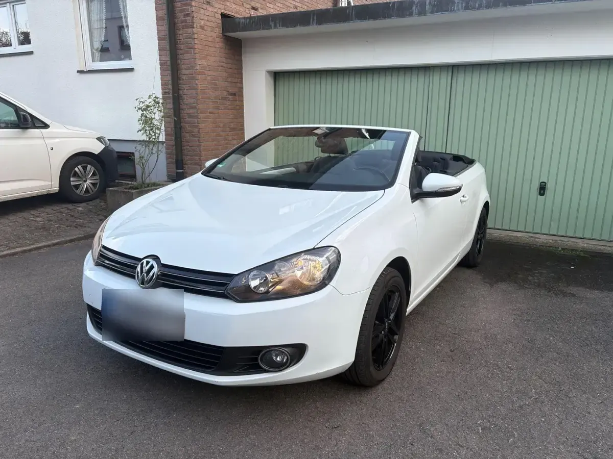 Gebraucht VW Golf Cabriolet 122 PS (89 kW) 2013 Weiß Cabrio