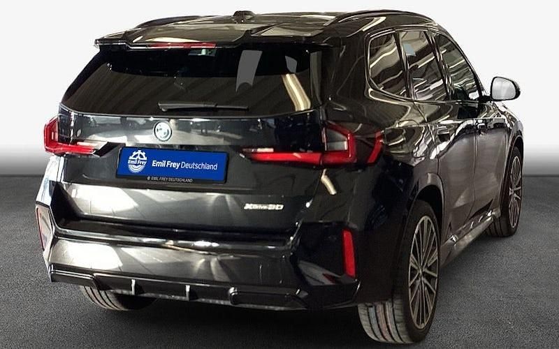 Neu BMW iX1 230 kW (313 PS) 2026 Schwarz SUV