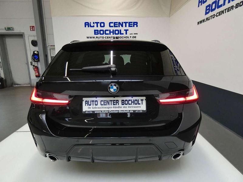 Gebraucht BMW 320 M Sport 190 PS (139 kW) 2022 Schwarz Kombi