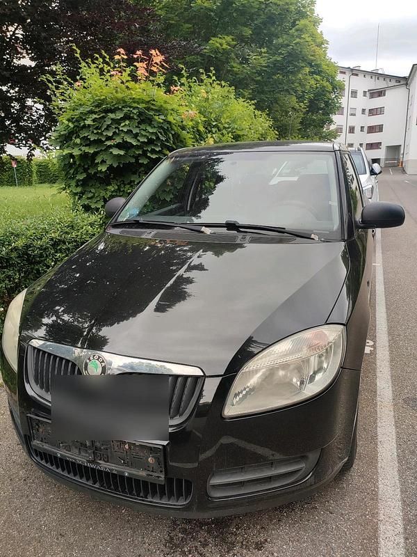 Schwarz Gebraucht 2009 Skoda Fabia Kleinwagen | 2.100 € (Guter Preis) - Bild 1/4