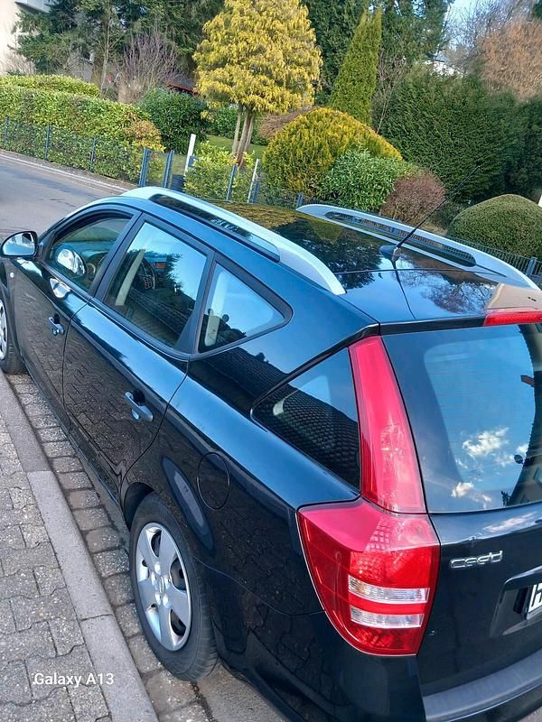 Gebraucht Kia Ceed 109 PS (80 kW) 2009 Kleinwagen