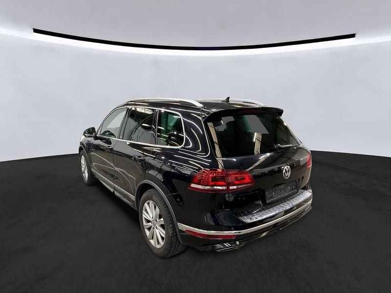 Używany VW Touareg Executive 262 KM (192 kW) 2017 Czarny SUV