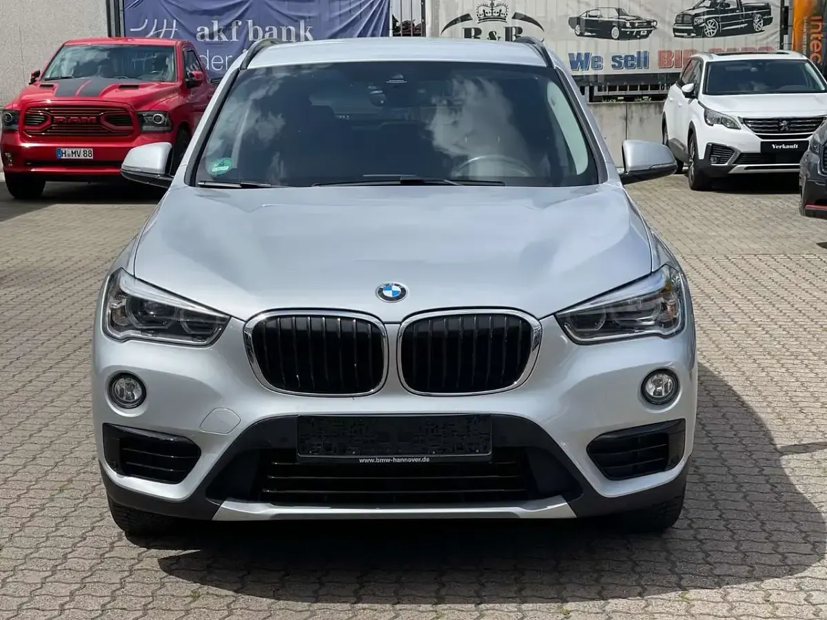 Gebraucht BMW X1 Sport Line 150 PS (110 kW) 2017 Grau SUV