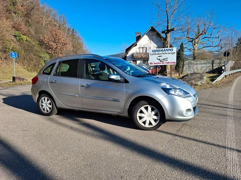 Grau Gebraucht 2011 Renault Clio GrandTour Dynamique Kombi | 1.500 € (Superpreis) - Bild 1/4