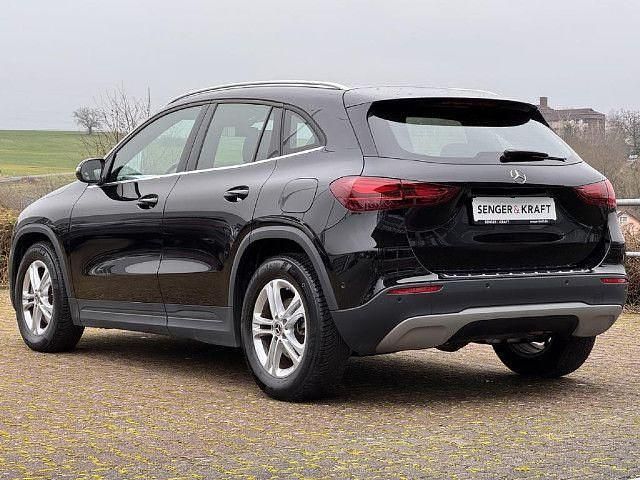 Gebraucht Mercedes GLA200 163 PS (119 kW) 2023 SUV