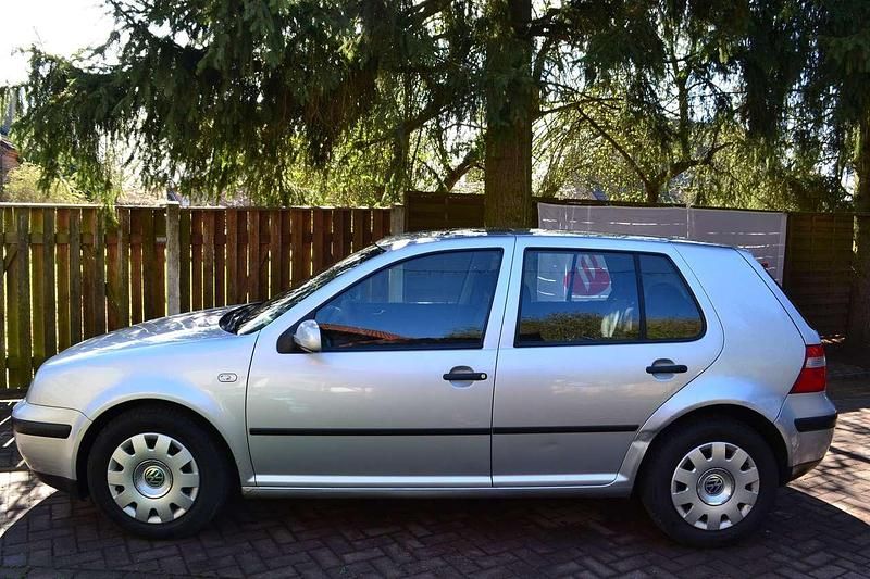 Gebraucht VW Golf IV Ocean 75 PS (55 kW) 2003 Polarsilber  metalliclack Limousine