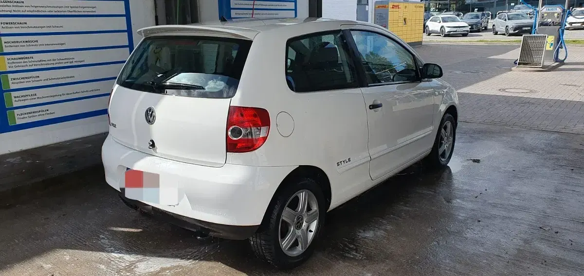 Gebraucht VW Fox Style 60 PS (44 kW) 2011 Weiß Kleinwagen