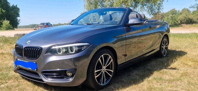 Grau Gebraucht 2020 BMW 218 Cabrio | 21.290 € (Fairer Preis) - Bild 1/4