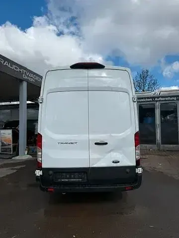 Gebraucht Ford Transit Trend 150 PS (110 kW) 2022 Andere Limousine
