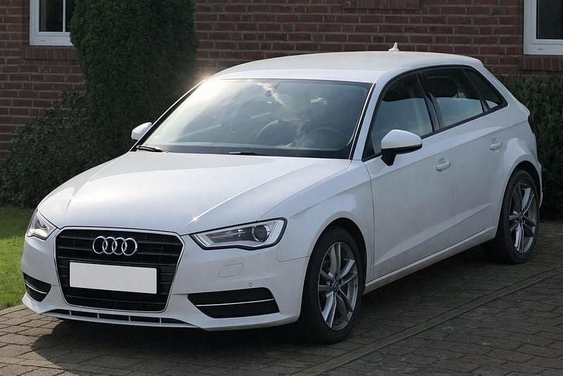 Gebraucht Audi A3 110 PS (80 kW) 2014 Weiß Limousine