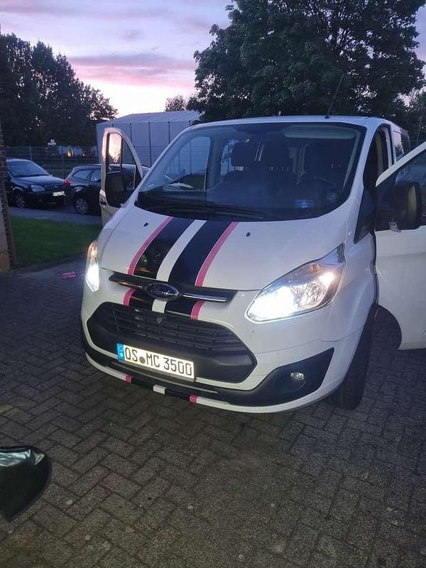 Weiß Gebraucht 2017 Ford Transit Custom Trend Kombi | 14.000 € (Guter Preis) - Bild 1/4